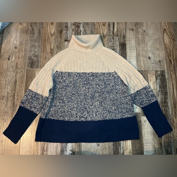 360 Cashmere Zena Cashmere Turtleneck Navy and Tan Striped Sweater Size Large - Picture 1 of 6